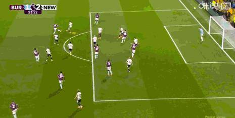 九游体育-纽卡斯尔训练开放日，冲刺阶段战术微调引欢呼，英超在即，临场指挥获称赞的简单介绍