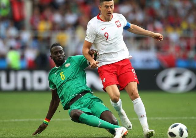 九游娱乐-包含莱万多夫斯基遭遇十五连败，日本队教练面临压力！的词条