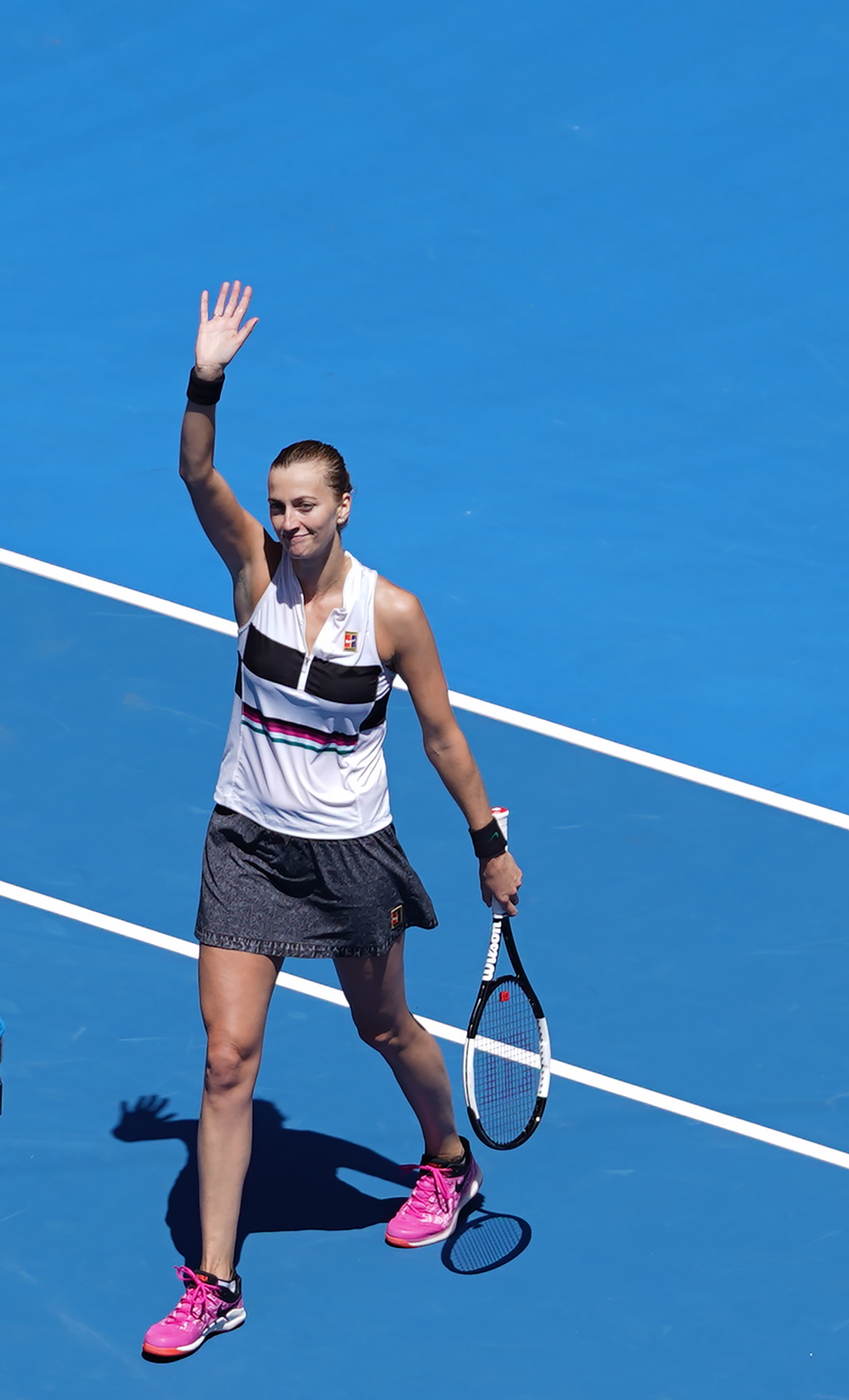 九游娱乐-科维托娃回归赛场，爆冷首场状态亮眼，德国队观众沸腾！的简单介绍